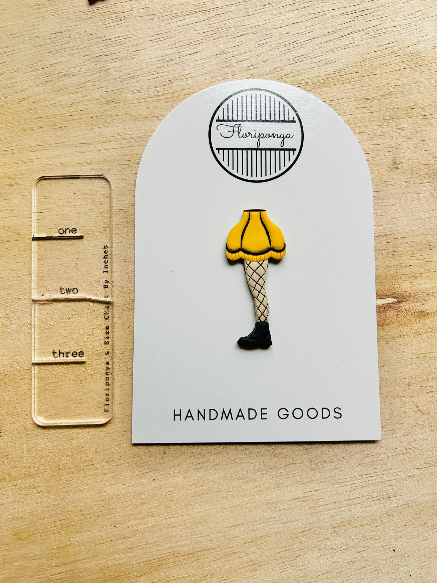 Leg Lamp pin/magnet